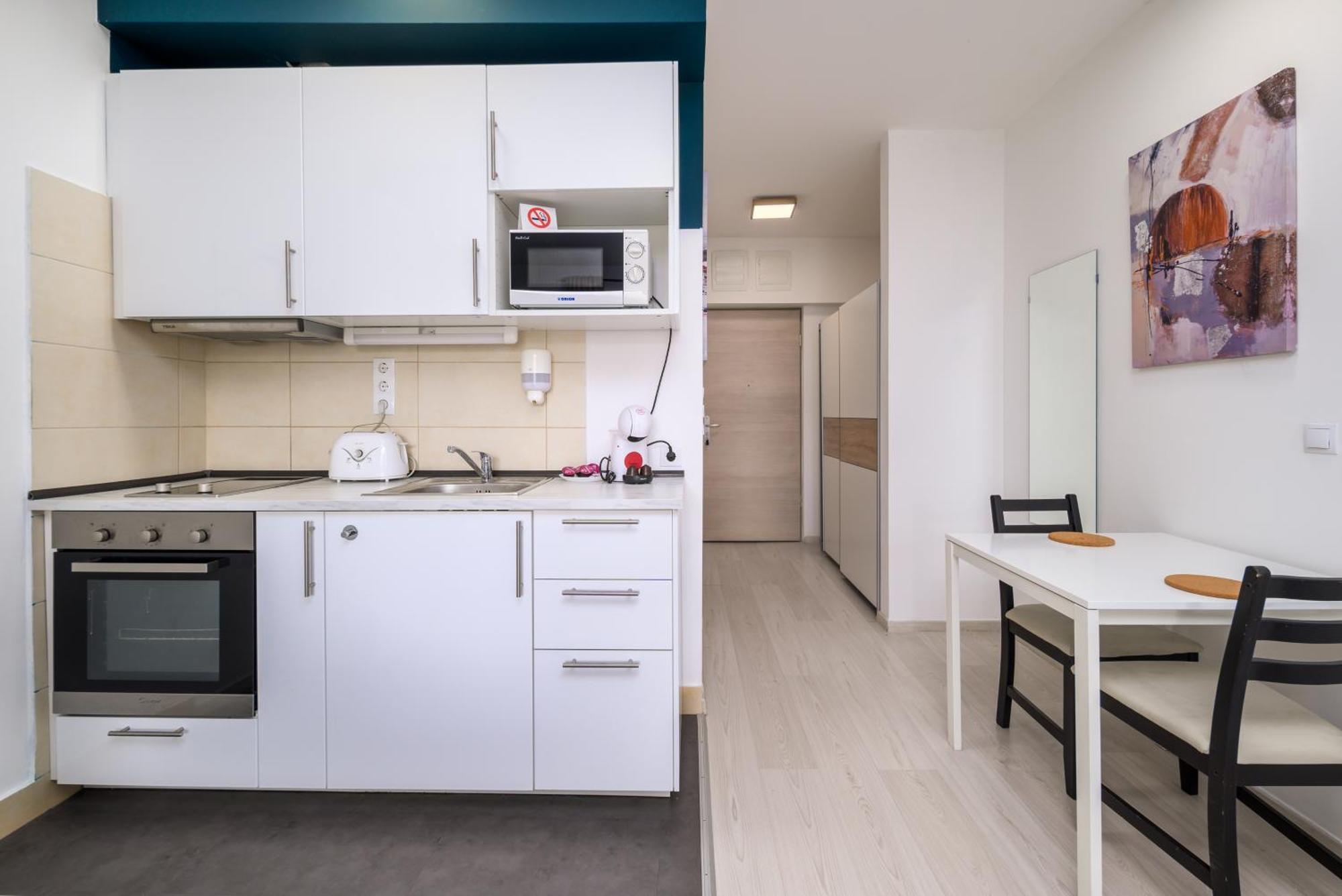 Atrium Residence Deluxe Suite-Free Parking Garage Same Building Budapest Eksteriør bilde